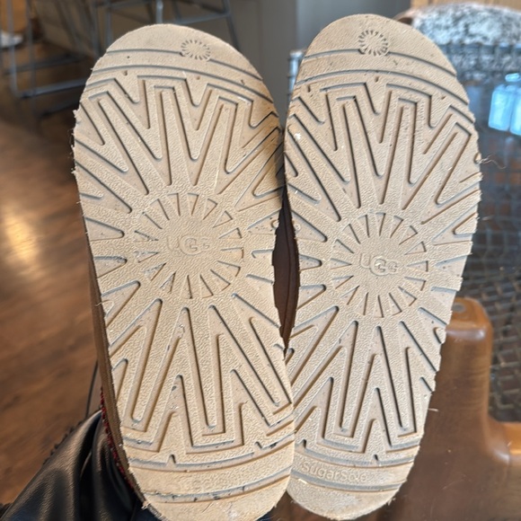Ugg Tasman - Picture 6 of 6